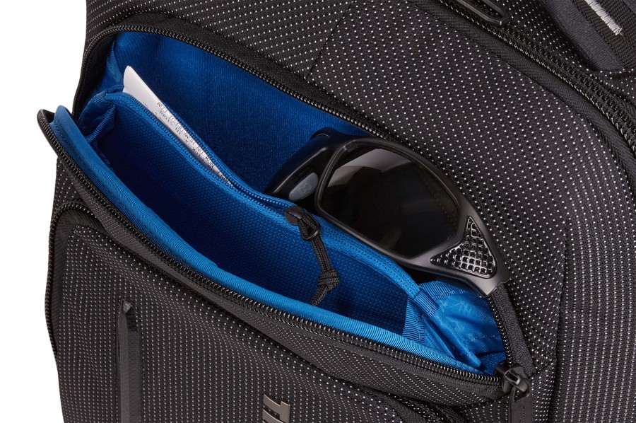 Új - Thule Crossover2 Hátizsák 20L fekete (C2BP114)