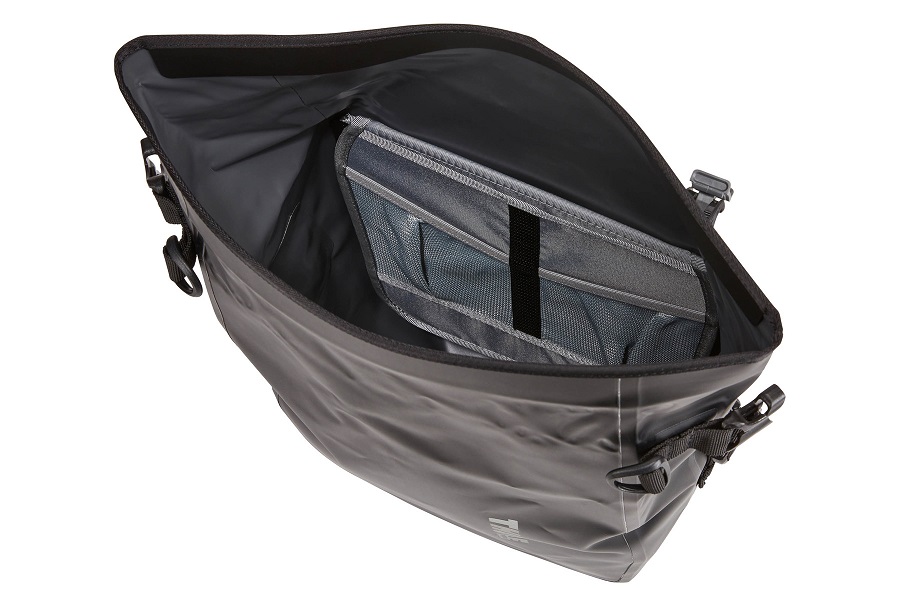 THULE Shield Pannier S Oldaltáska 13L Fekete (3204205) - Kattintásra bezárul -