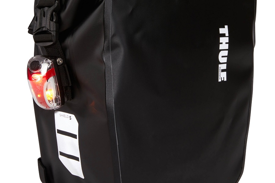 THULE Shield Pannier S Oldaltáska 13L Fekete (3204205) - Kattintásra bezárul -