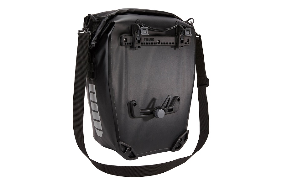 THULE Shield Pannier L Oldaltáska 25L Fekete (3204209) - Kattintásra bezárul -