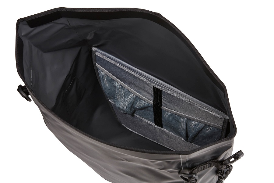 THULE Shield Pannier L Oldaltáska 25L Fekete (3204209) - Kattintásra bezárul -