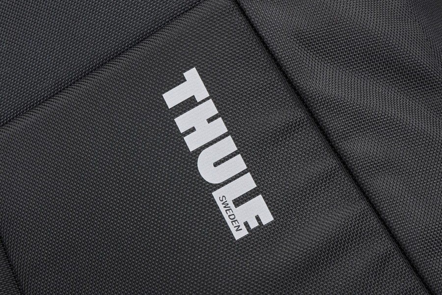 Thule Accent laptop hátizsák 20L fekete (TACBP-2115) - Kattintásra bezárul -