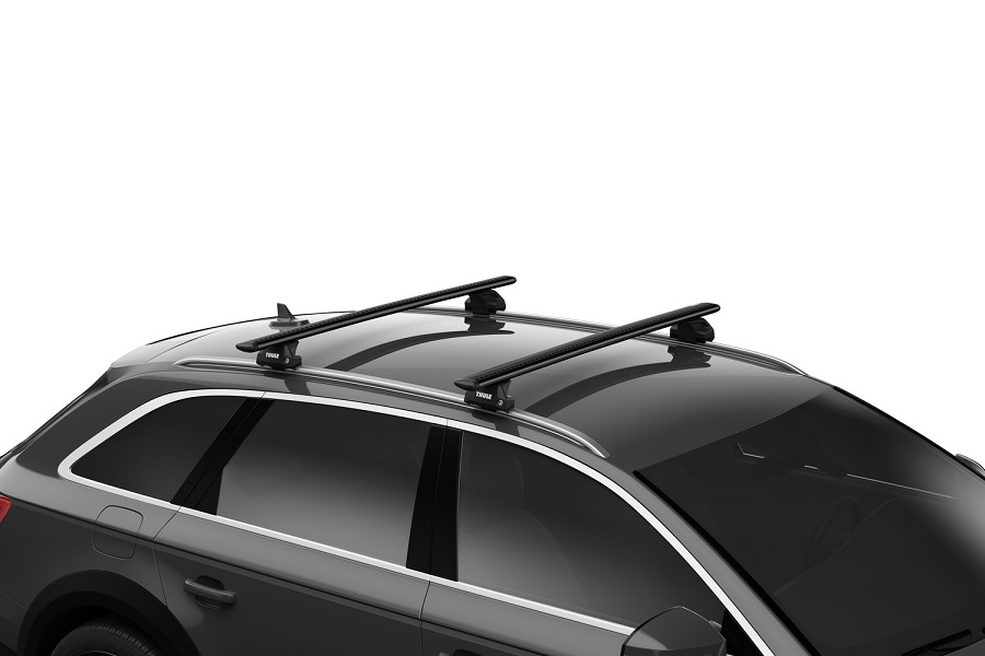 FORD Kuga SUV 20- tetősínes Thule WingBar Fekete csomagtartó